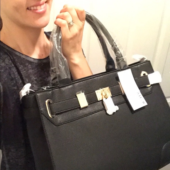 NWT Shoe Dazzle Tote in Various Colors/Prints - Picture 6 of 7